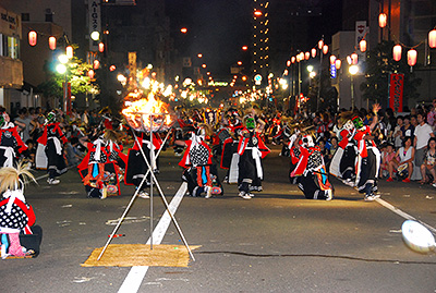 北上みちのく祭りでの鬼剣舞の画像