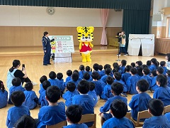 交通安全教室にパトラくん登場