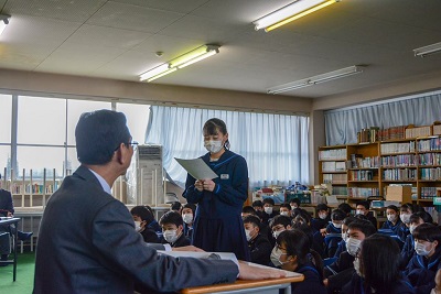 生活をする中で感じている意見などを及川義明副市長へ提案しました