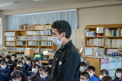 祖母は冬場に自転車に乗れないため移動が大変。電車やバスの本数を多くしてほしいと提案
