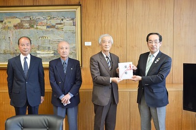 北上市行政区長協議会は、新型コロナウイルス感染症対策への支援として、市へ152,520円を寄付