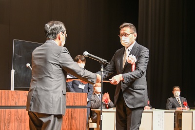 西部開発農産の照井渉常務取締役