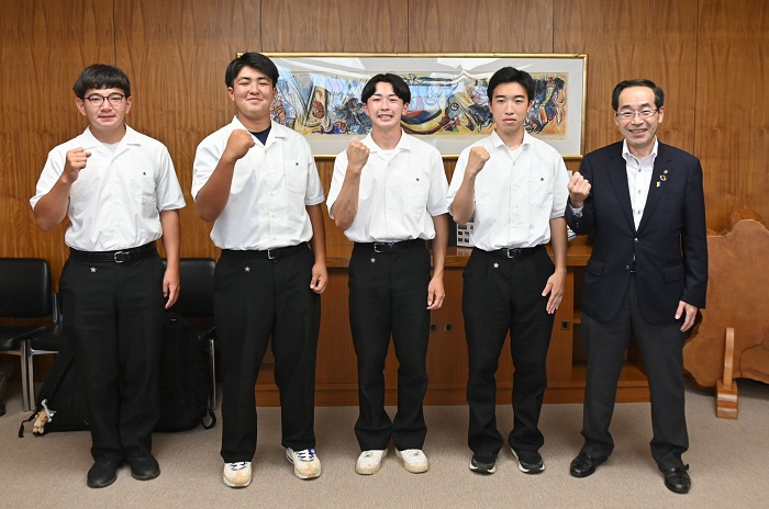 黒工の各運動部が全国大会の活躍誓う