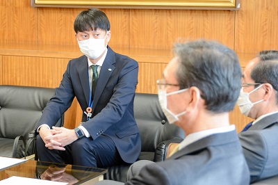 石塚主任