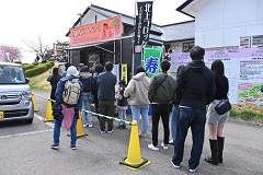 岩手のグルメが軒を並べる