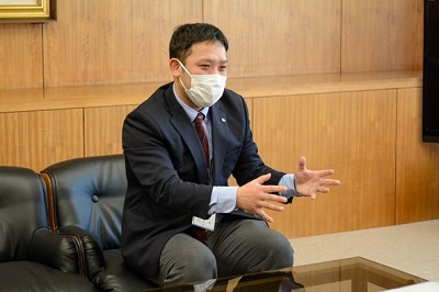 都市計画課の白土椋主任