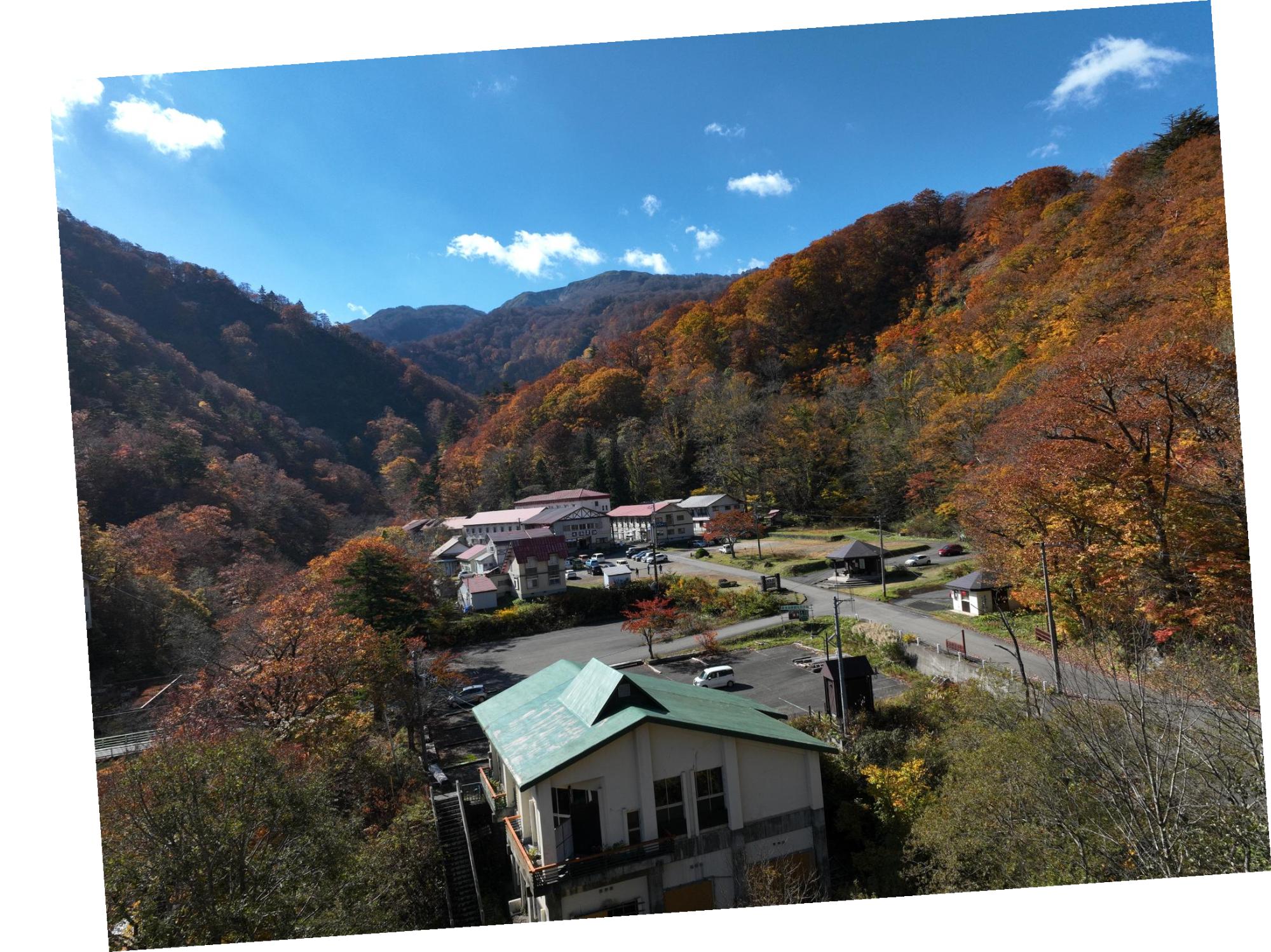 秋の夏油高原温泉郷