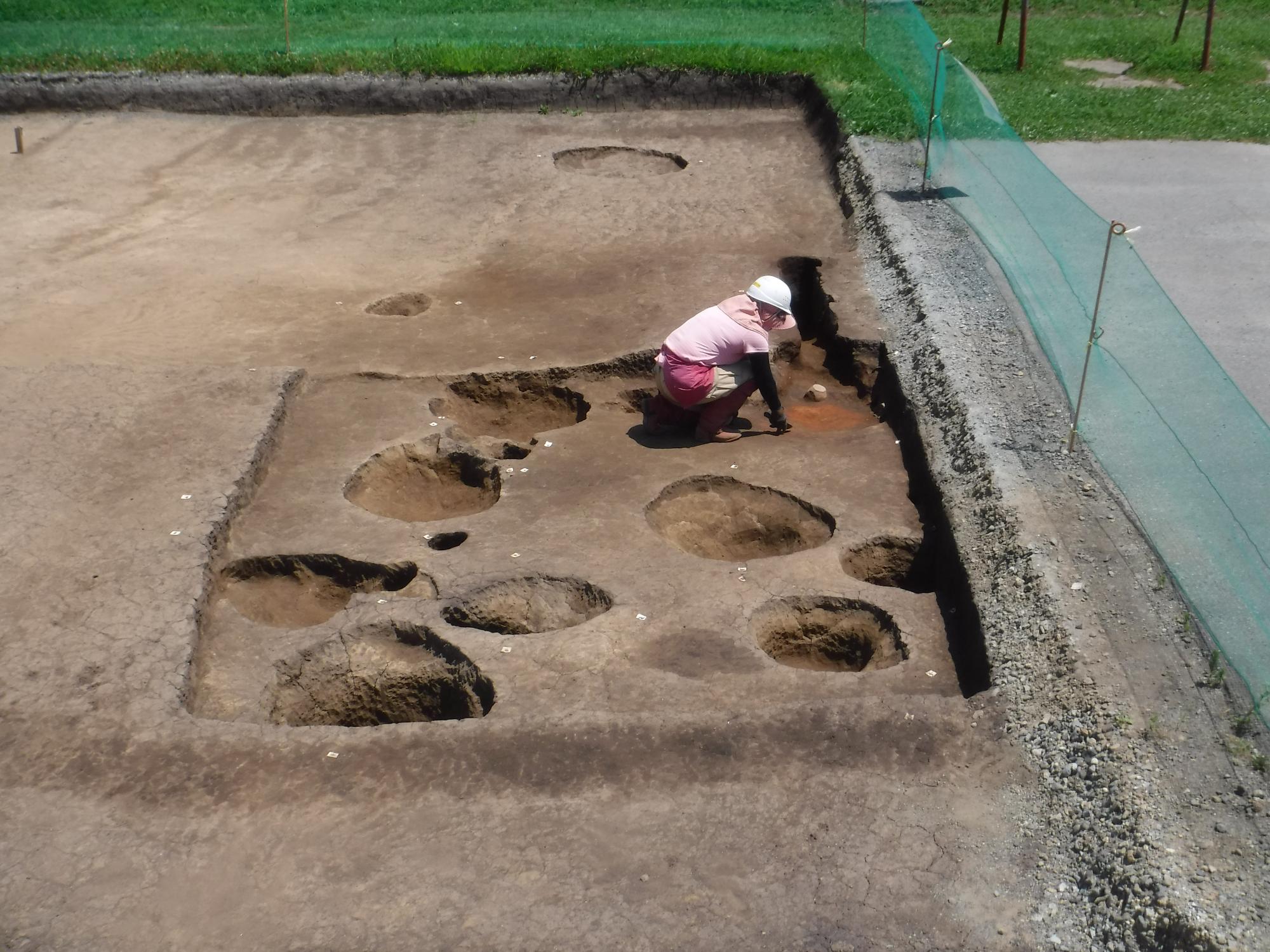 平安時代の竪穴住居跡　西から