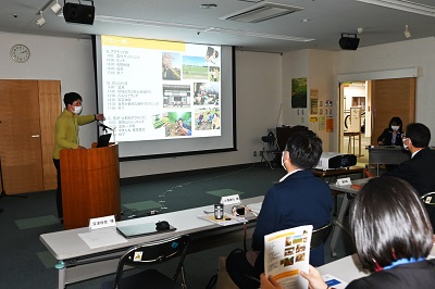 3年間の任期を終える深津咲奈隊員は、サイクリングツアーなど地域資源の魅力を伝えるツアーの実施状況を報告