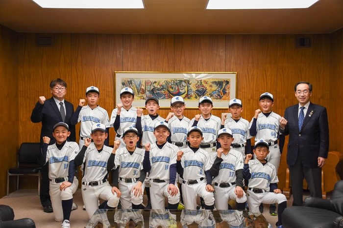 少年野球全国大会で必勝誓う｜KITAKAMI選抜が表敬訪問