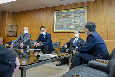 岩手は東日本大震災の際に寄付をもらったので、お手伝いしたいと考え企画した、と寄付に至る思いを語りました