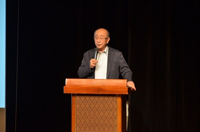 帝塚山大学名誉教授の中川幾郎氏