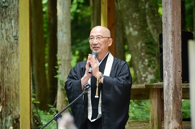 中尊寺の奥山元照貫首