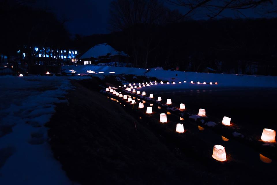 民族村の雪灯りの写真